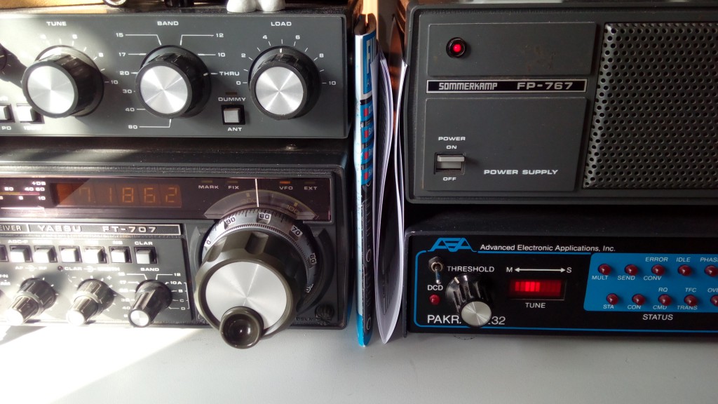 Yaesu FT-707 - PK232